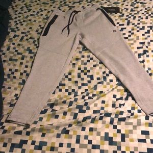 These are some comfy sweatpants that are brand new and still in fashion.